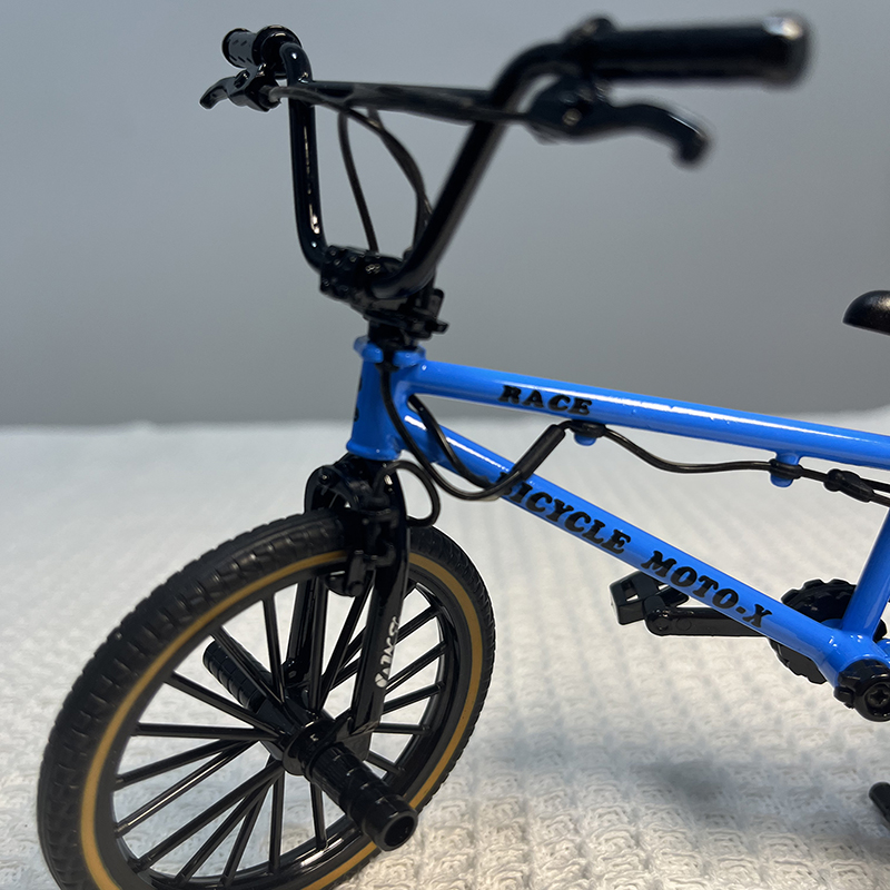 1:8 미니 모델 합금 자전거 주차 랙 다이 캐스트 장 - Mountain Biking Gifts 리뷰 및 가격